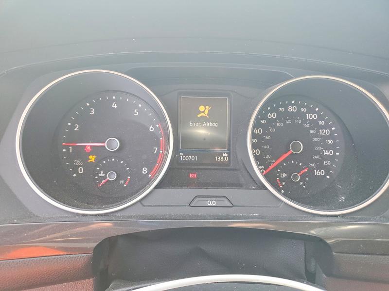 68642166 :رقم المزاد ، 3VV2B7AX2JM029698 vin ، 2018 Volkswagen Tiguan مزاد بيع