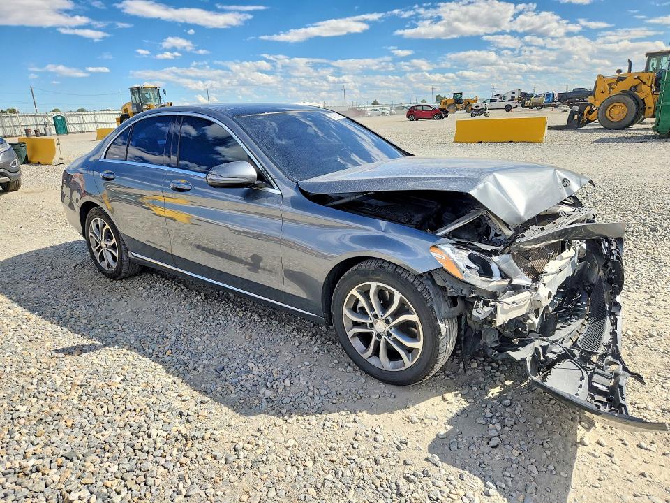 67325406 :رقم المزاد ، 55SWF4KB1HU222072 vin ، 2017 Mercedes-benz C مزاد بيع