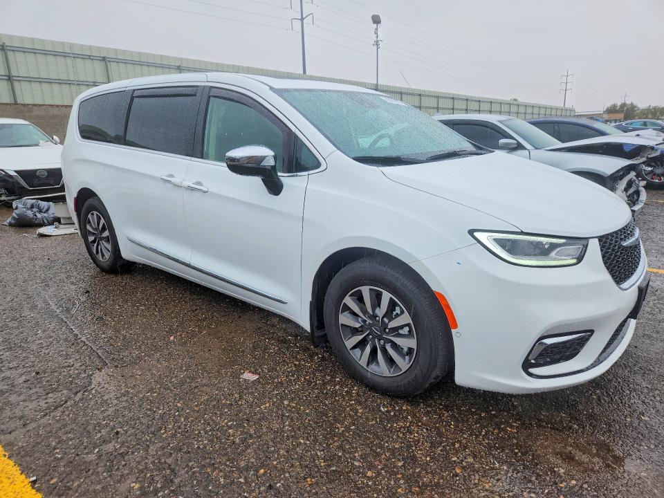 Aukcja sprzedaży 2023 Chrysler Pacifica, vin: 2C4RC1S70PR572930, numer aukcji: 68672926
