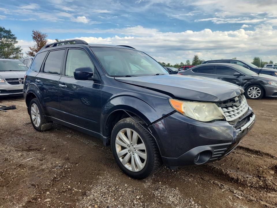 68580366 :رقم المزاد ، JF2SHADC1DH410164 vin ، 2013 Subaru Forester مزاد بيع