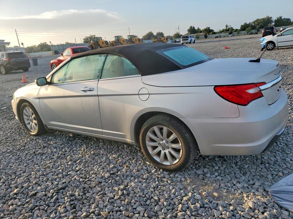 Продажа на аукционе авто 2012 Chrysler 200, vin: 1C3BCBEB3CN233288, номер лота: 68959316