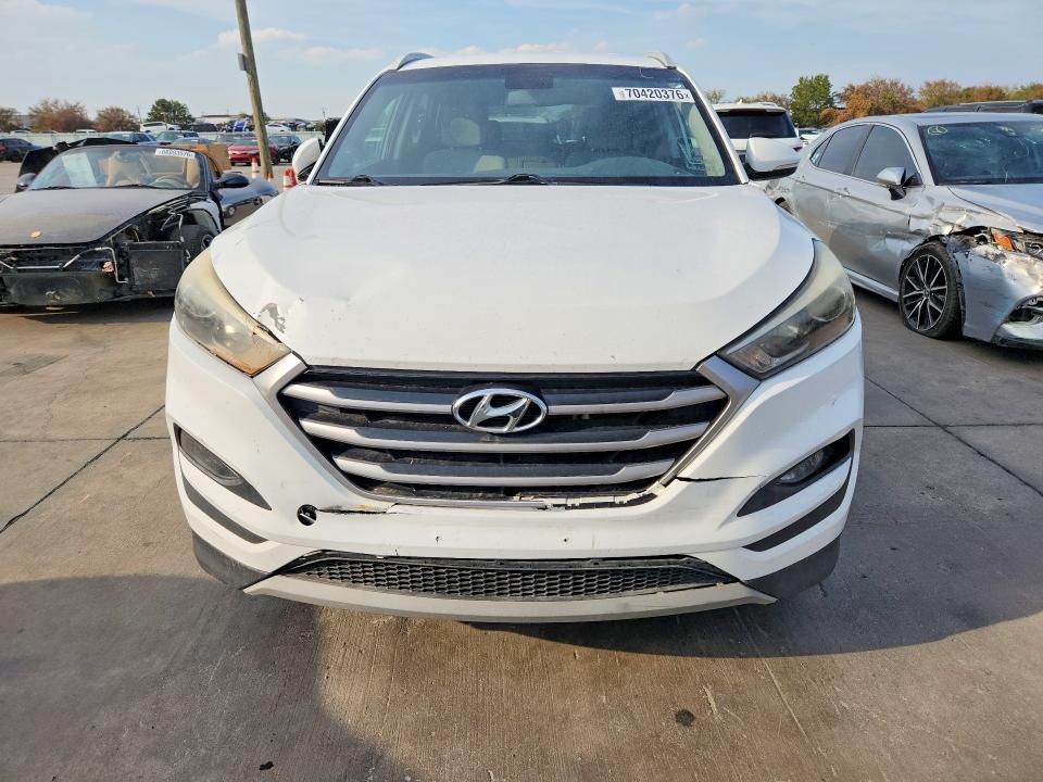 Продажа на аукционе авто 2017 Hyundai Tucson, vin: KM8J33A24HU449288, номер лота: 70420376