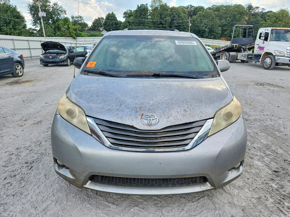 2012 Toyota Sienna მანქანა იყიდება აუქციონზე, vin: 5TDYK3DC4CS219841, აუქციონის ნომერი: 69909086