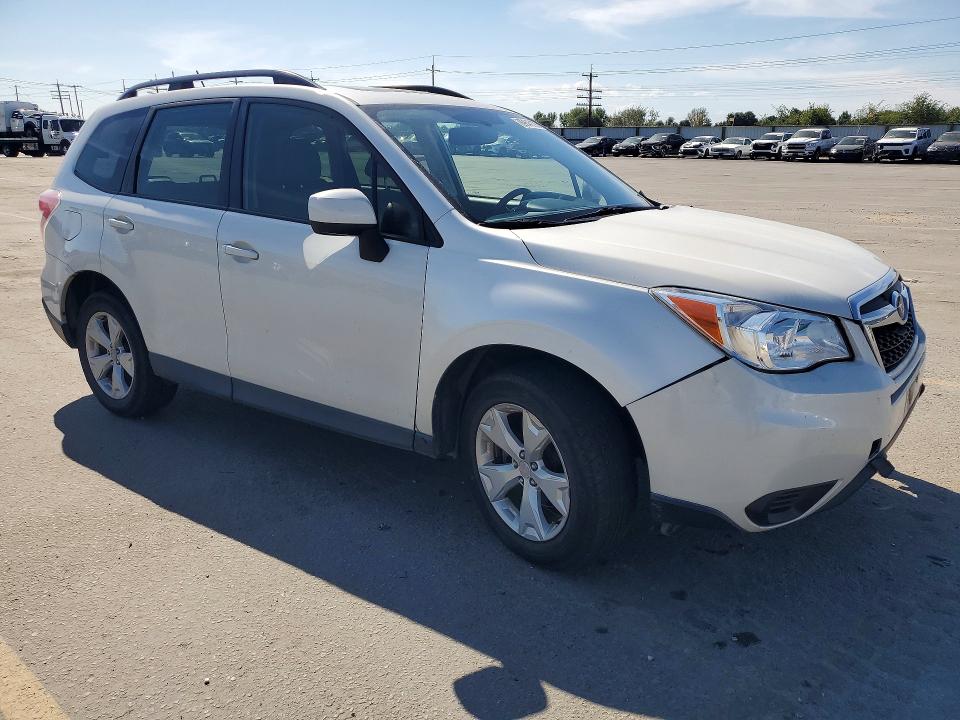 2015 Subaru Forester მანქანა იყიდება აუქციონზე, vin: JF2SJADC7FH581069, აუქციონის ნომერი: 69645196