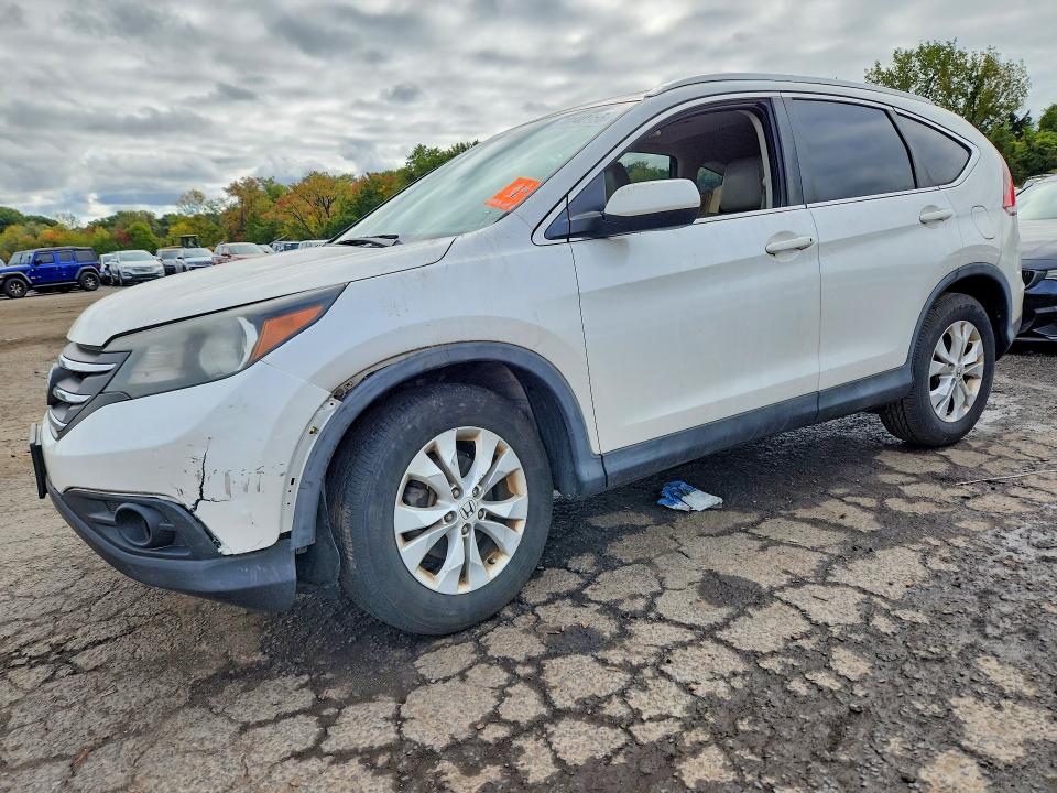 70140986 :رقم المزاد ، 5J6RM4H76EL035999 vin ، 2014 Honda Cr-v مزاد بيع