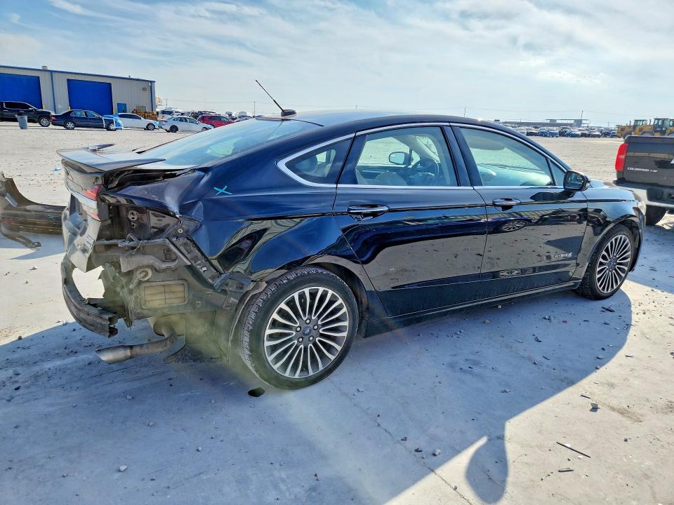 Продаж на аукціоні авто 2018 Ford Fusion, vin: 3FA6P0RU8JR147251, номер лоту: 70698336