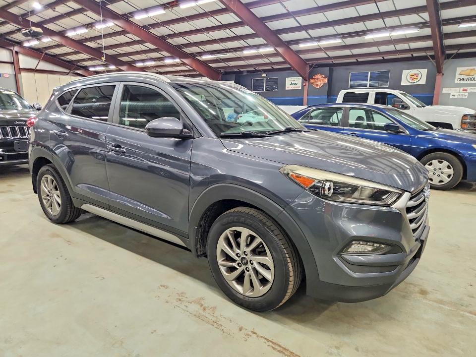 69571116 :رقم المزاد ، KM8J3CA45HU338461 vin ، 2017 Hyundai Tucson مزاد بيع