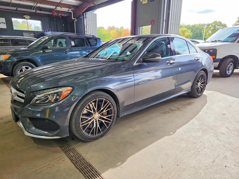 2015 Mercedes-benz C მანქანა იყიდება აუქციონზე, vin: 55SWF4KBXFU038942, აუქციონის ნომერი: 71254756