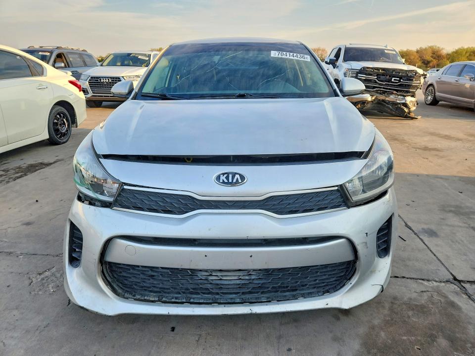 2019 Kia Rio მანქანა იყიდება აუქციონზე, vin: 3KPA24AB4KE174010, აუქციონის ნომერი: 70414436