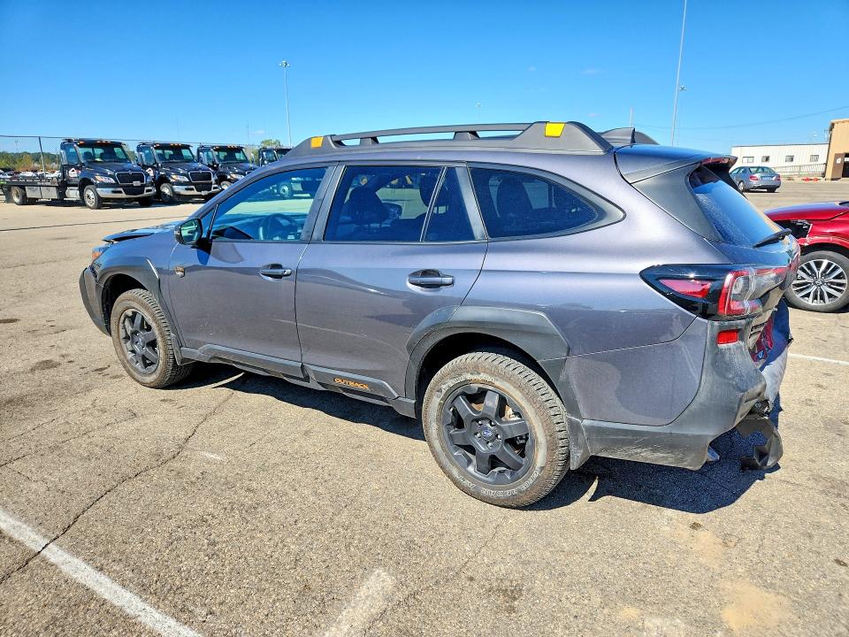 2025 Subaru Outback მანქანა იყიდება აუქციონზე, vin: 4S4BTGUD4S3177864, აუქციონის ნომერი: 70854856