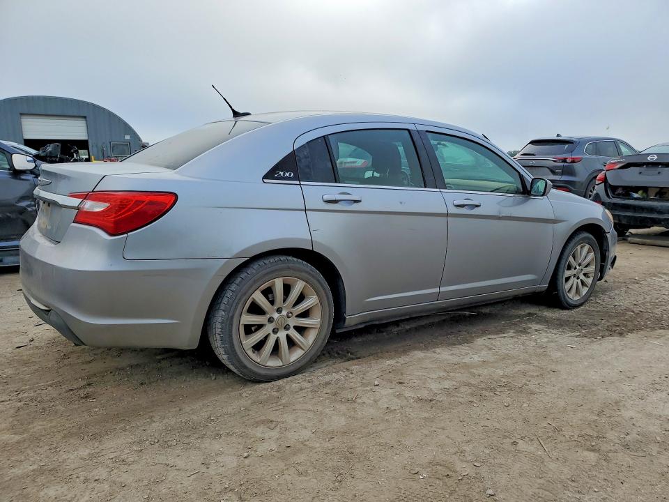 2014 Chrysler 200 მანქანა იყიდება აუქციონზე, vin: 1C3CCBBG0EN144754, აუქციონის ნომერი: 69647136