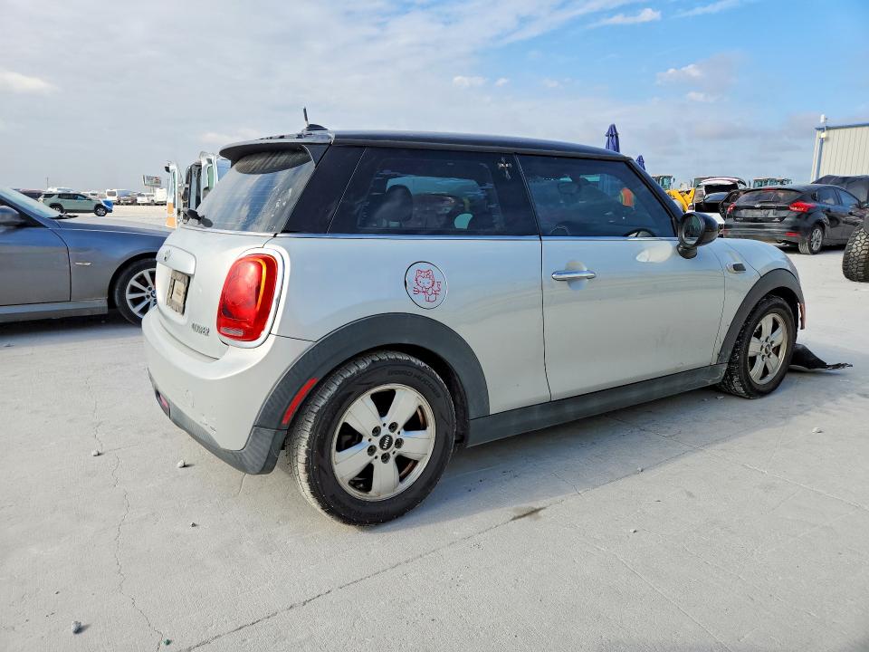 66952446 :رقم المزاد ، WMWXM5C58ET933011 vin ، 2014 Mini Cooper مزاد بيع