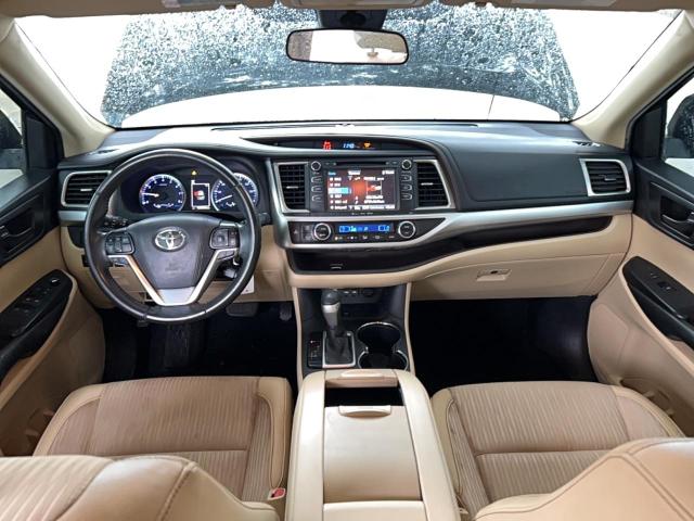 71475526 :رقم المزاد ، 5TDZZRFH9KS309982 vin ، 2019 Toyota Highlander مزاد بيع