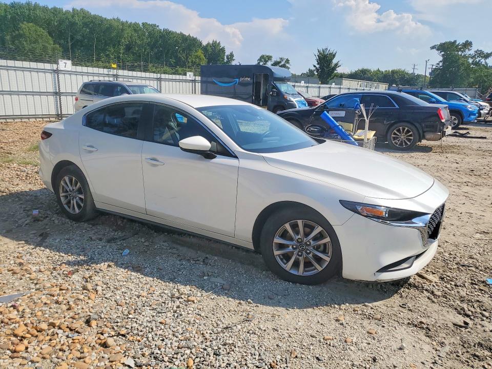 2021 Mazda 3 მანქანა იყიდება აუქციონზე, vin: JM1BPAAL5M1334995, აუქციონის ნომერი: 67321766