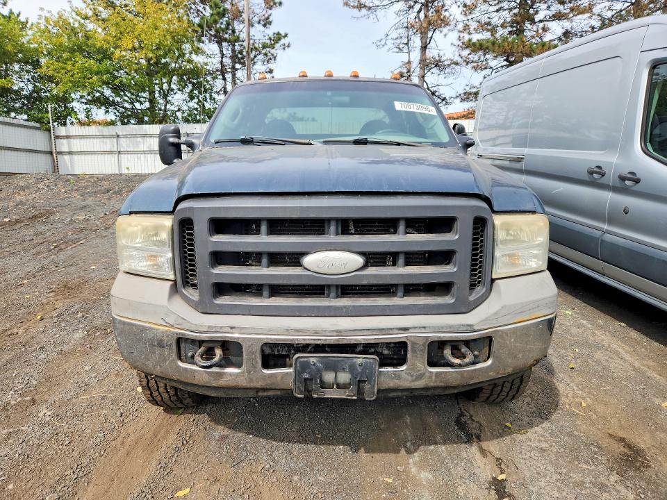 70073096 :رقم المزاد ، 1FDWW35P05EC38341 vin ، 2005 Ford F350 مزاد بيع