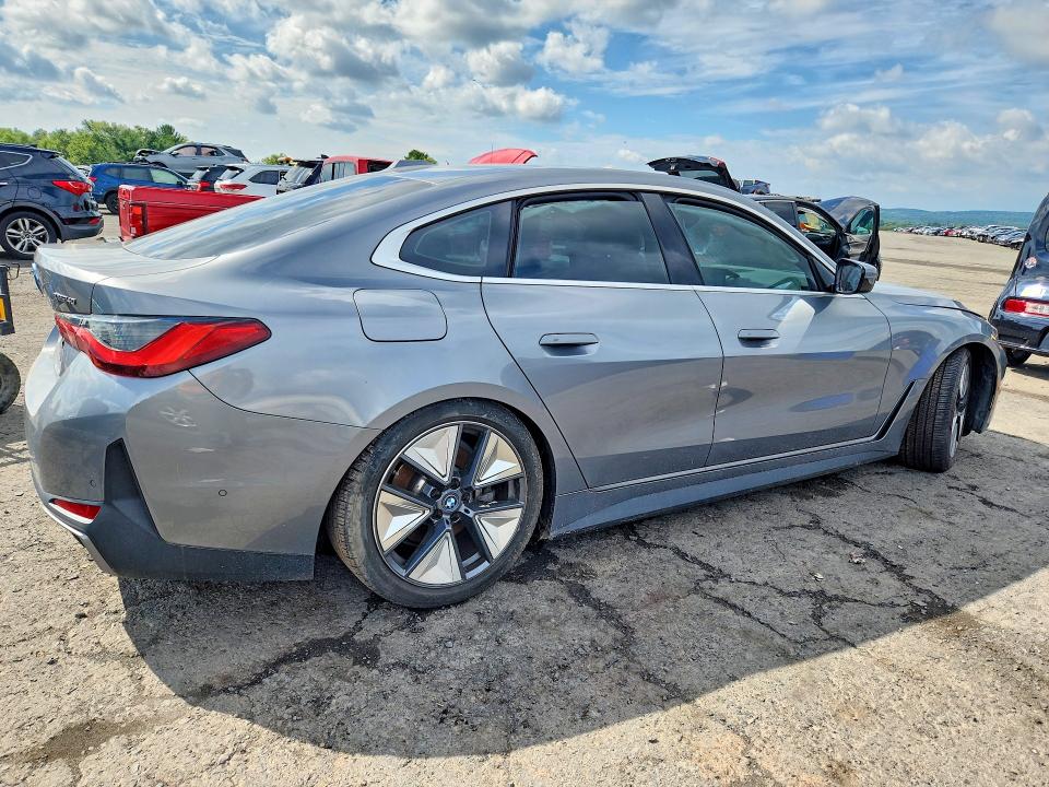 68111976 :رقم المزاد ، WBY73AW06PFP83477 vin ، 2023 Bmw I4 مزاد بيع