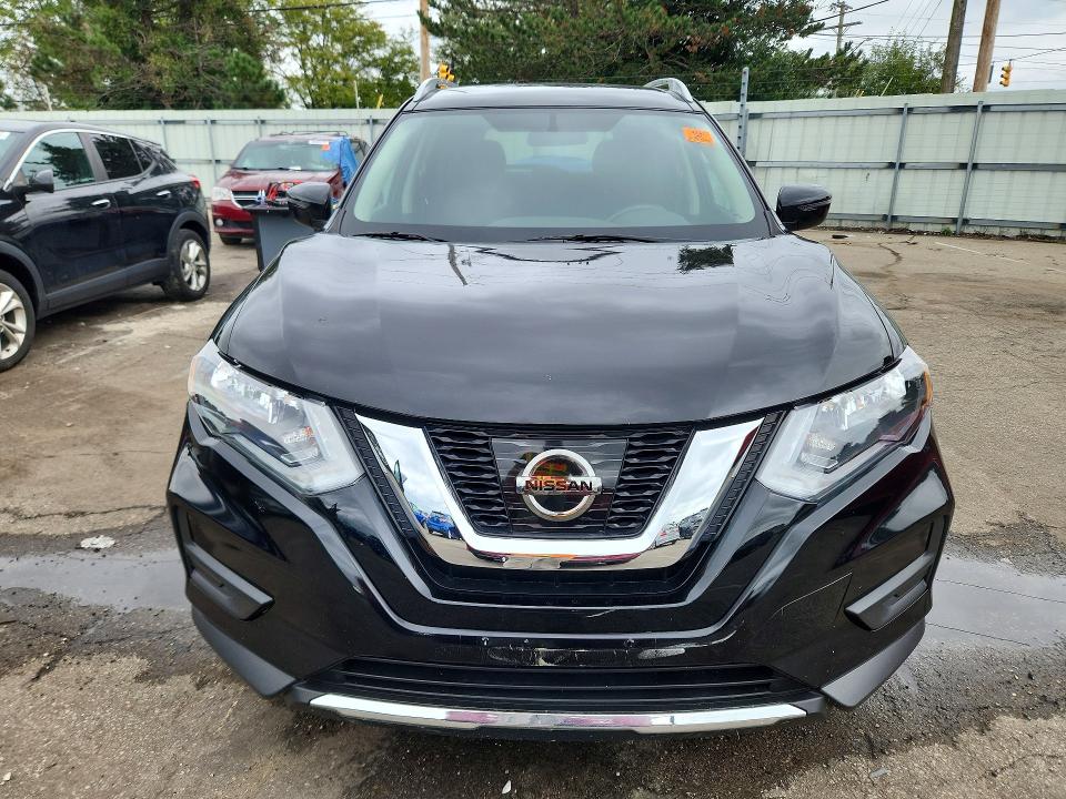 70043546 :رقم المزاد ، 5N1AT2MV9HC887178 vin ، 2017 Nissan Rogue مزاد بيع