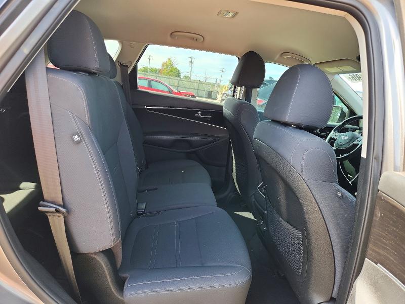 69851906 :رقم المزاد ، 5XYPG4A35KG456633 vin ، 2019 Kia Sorento مزاد بيع