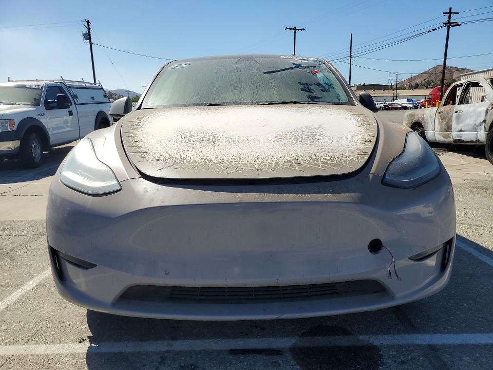 68895255 :رقم المزاد ، 5YJYGDEE1MF239767 vin ، 2021 Tesla Model Y مزاد بيع