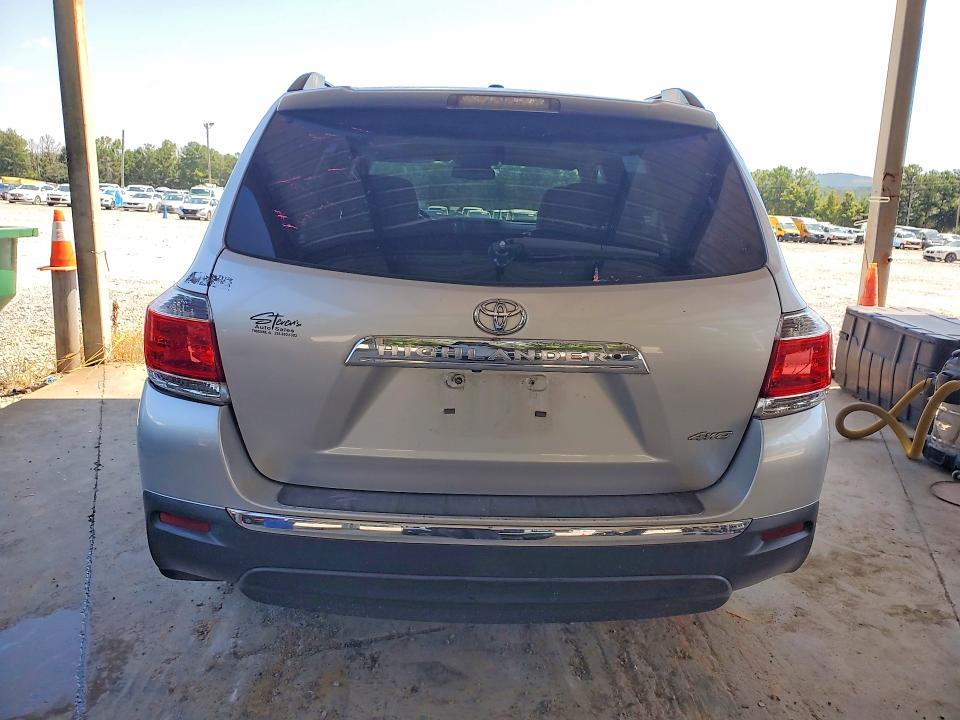 67195536 :رقم المزاد ، 5TDBK3EH1DS277116 vin ، 2013 Toyota Highlander مزاد بيع