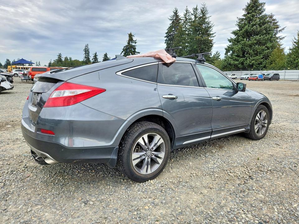 70672256 :رقم المزاد ، 5J6TF2H50DL005463 vin ، 2013 Honda Crosstour مزاد بيع