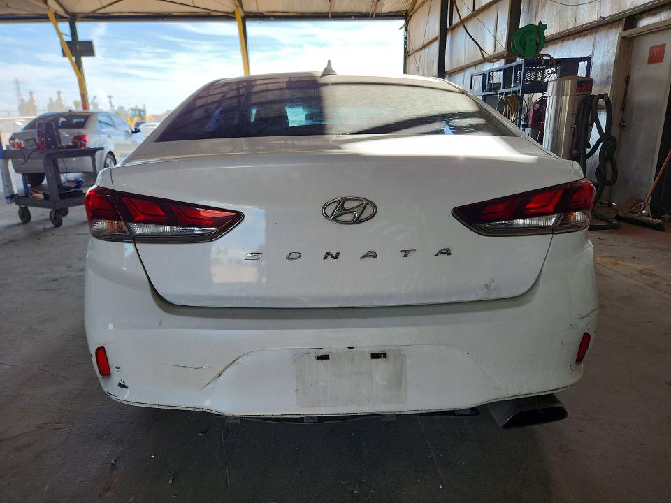 69037696 :رقم المزاد ، 5NPE34AF3KH749646 vin ، 2019 Hyundai Sonata مزاد بيع