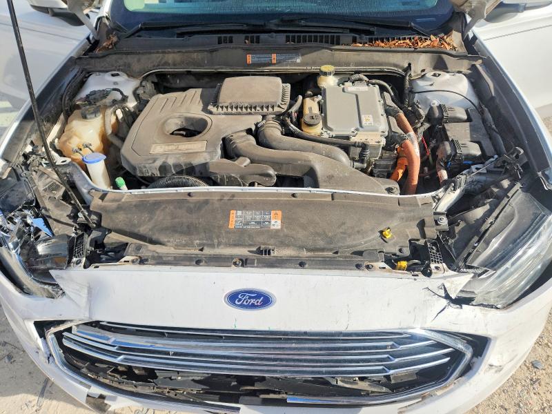 69230736 :رقم المزاد ، 3FA6P0LU2HR393179 vin ، 2017 Ford Fusion مزاد بيع