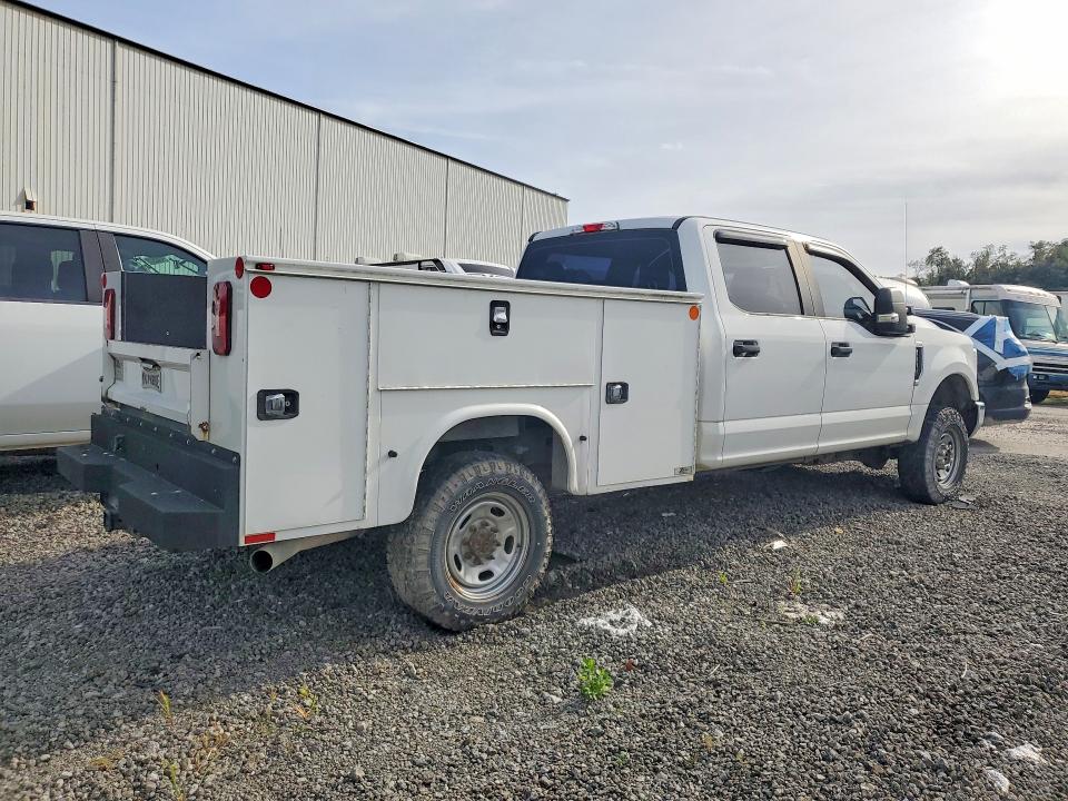 69418116 :رقم المزاد ، 1FT8W3B69JEB27158 vin ، 2018 Ford F350 مزاد بيع