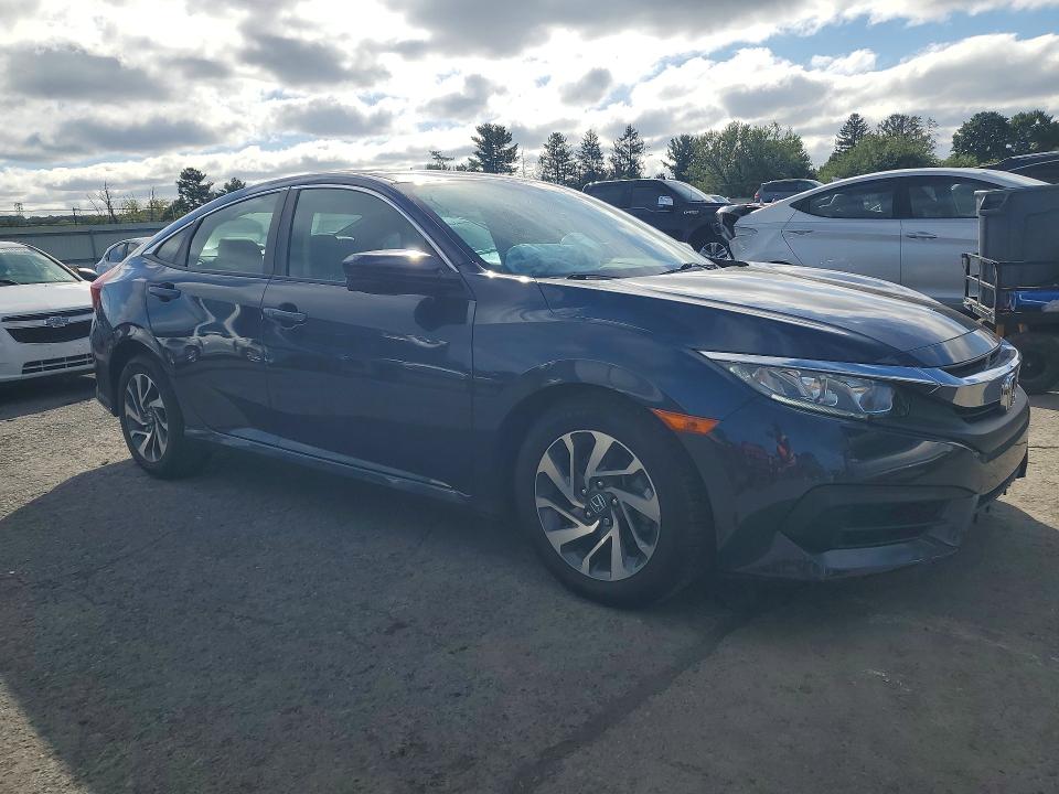 70315046 :رقم المزاد ، 2HGFC2F75JH536961 vin ، 2018 Honda Civic مزاد بيع