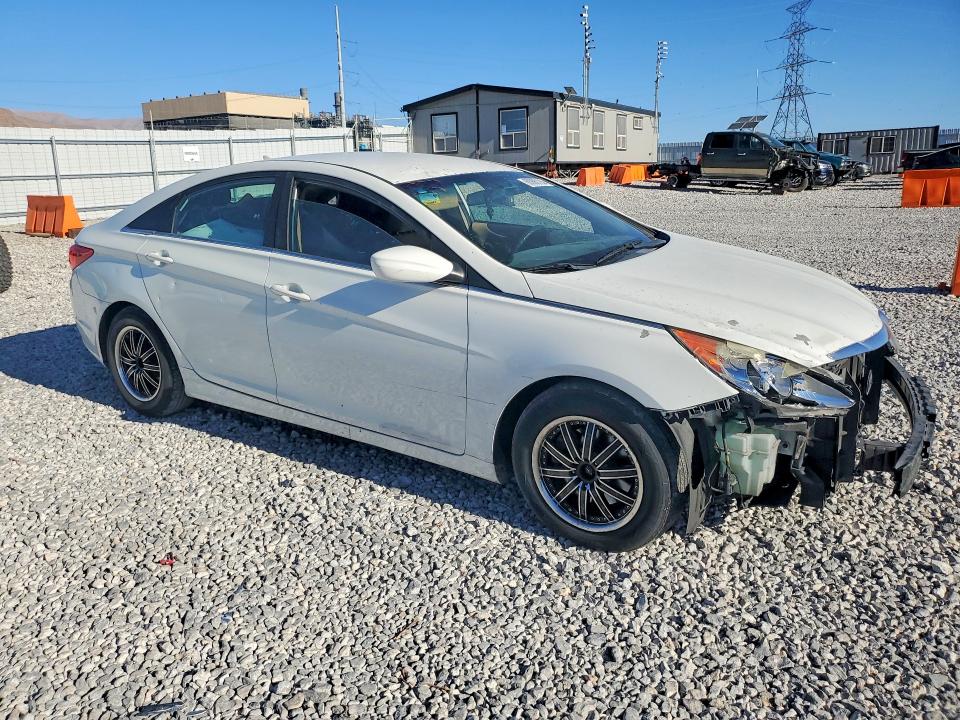 68990186 :رقم المزاد ، 5NPEB4AC8BH002455 vin ، 2011 Hyundai Sonata مزاد بيع