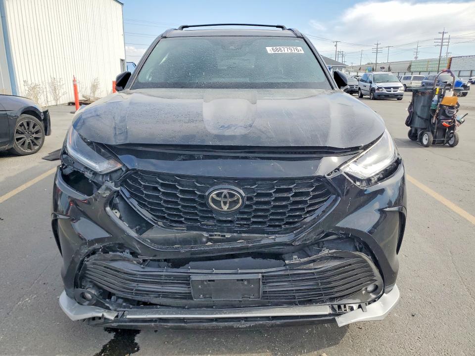 Продаж на аукціоні авто 2021 Toyota Highlander, vin: 5TDJZRBH8MS057261, номер лоту: 68877976