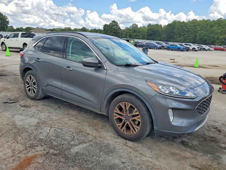 Продажа на аукционе авто 2022 Ford Escape, vin: 1FMCU0H64NUB28599, номер лота: 67737056