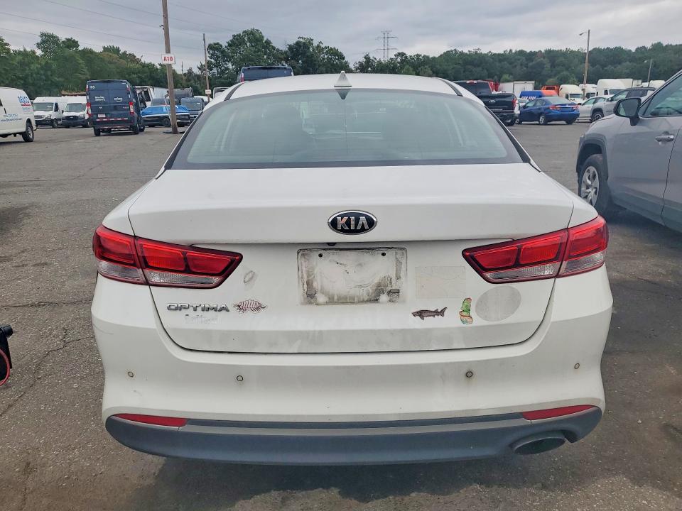 Auction sale of the 2018 Kia Optima, vin: 5XXGT4L34JG267774, lot number: 69725846