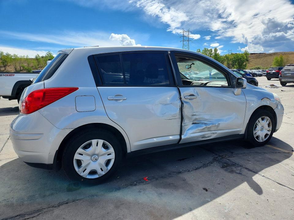 2011 Nissan Versa მანქანა იყიდება აუქციონზე, vin: 3N1BC1CP4BL415720, აუქციონის ნომერი: 69613476