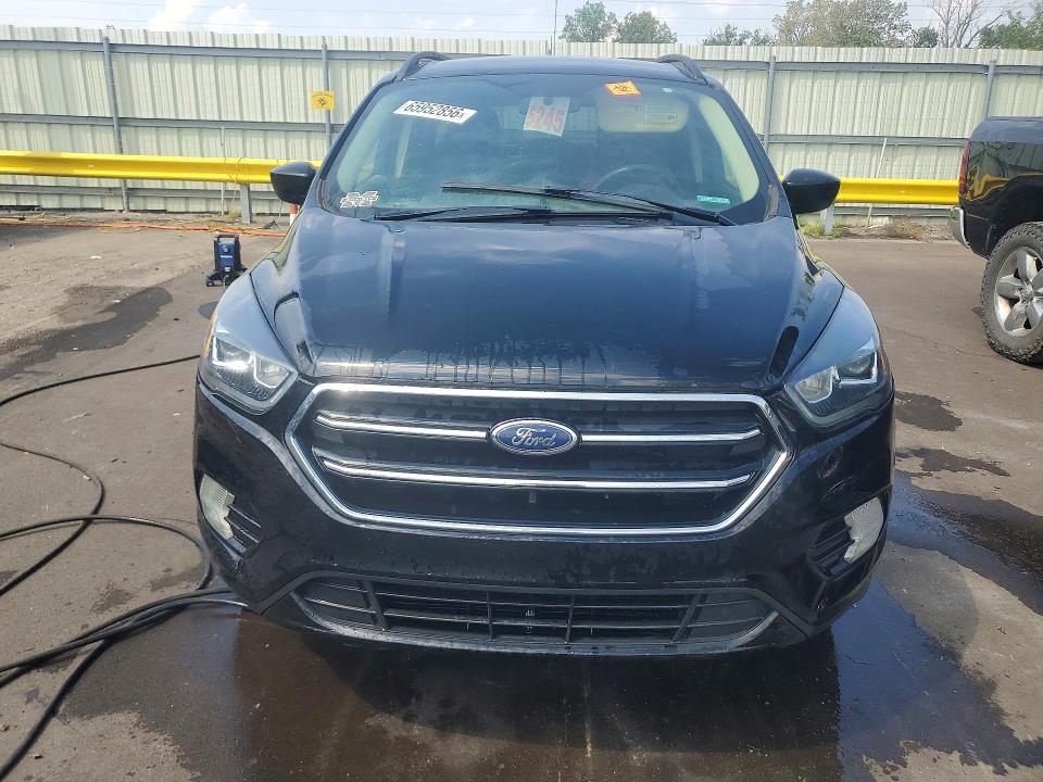 65952856 :رقم المزاد ، 1FMCU9GD8JUD49072 vin ، 2018 Ford Escape مزاد بيع