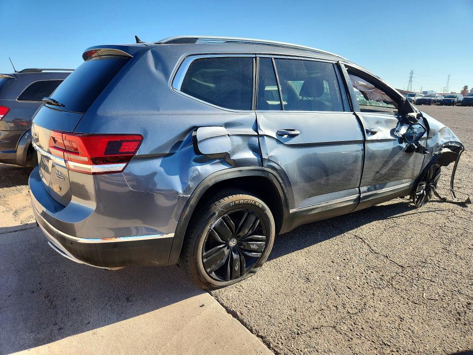 65869686 :رقم المزاد ، 1V2NR2CA6JC576234 vin ، 2018 Volkswagen Atlas مزاد بيع