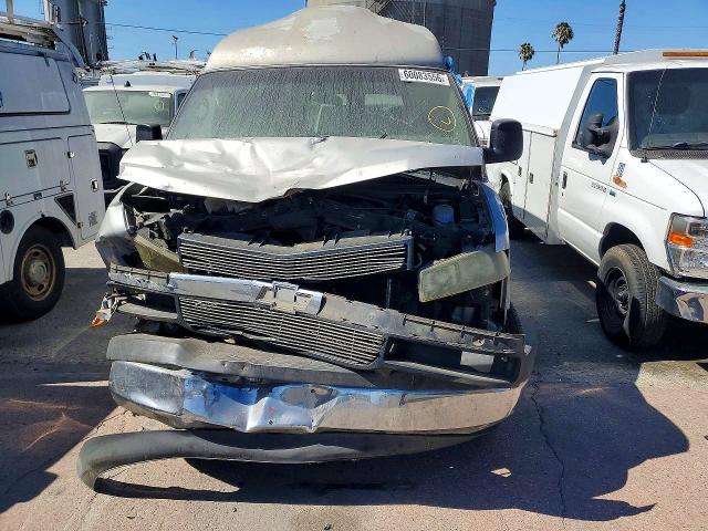 68101496 :رقم المزاد ، 1GBFG15T751243891 vin ، 2005 Chevrolet Express G1500 مزاد بيع
