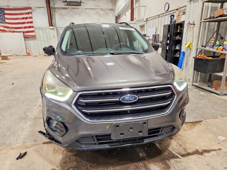 2017 Ford Escape მანქანა იყიდება აუქციონზე, vin: 1FMCU9G98HUA11113, აუქციონის ნომერი: 67430256