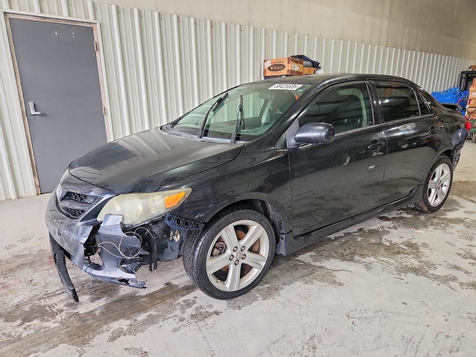 68425606 :رقم المزاد ، 5YFBU4EE4DP214445 vin ، 2013 Toyota Corolla مزاد بيع