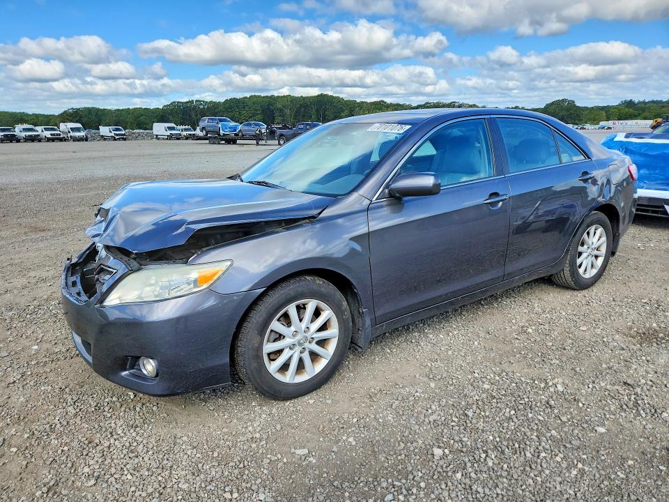2010 Toyota Camry მანქანა იყიდება აუქციონზე, vin: 4T4BF3EK4AR051628, აუქციონის ნომერი: 70101076