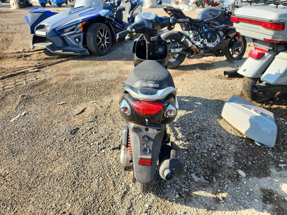 67306726 :رقم المزاد ، RFVPAP5A3P1134307 vin ، 2023 Genuine Scooter Co. Buddy مزاد بيع
