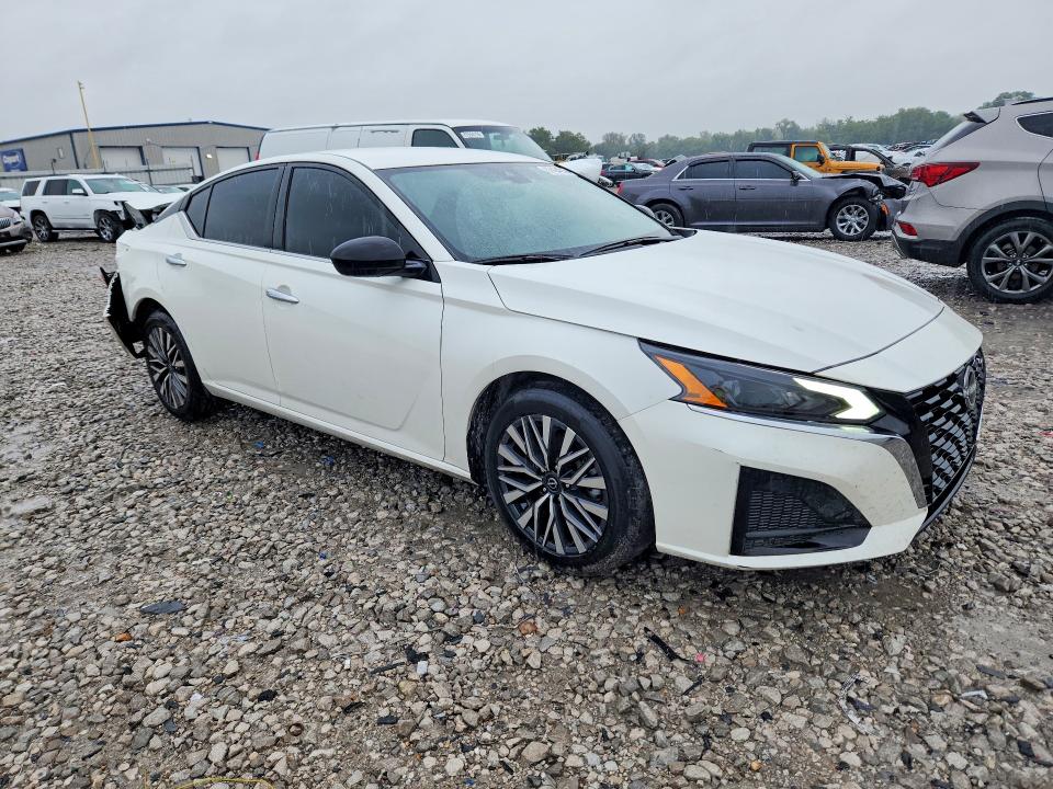 2024 Nissan Altima მანქანა იყიდება აუქციონზე, vin: 1N4BL4DV9RN301496, აუქციონის ნომერი: 67464216