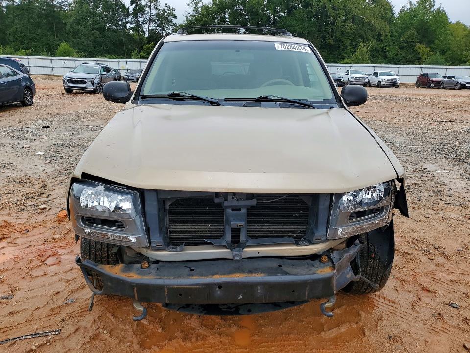 70284936 :رقم المزاد ، 1GNDT13SX42411600 vin ، 2004 Chevrolet Trailblazer مزاد بيع