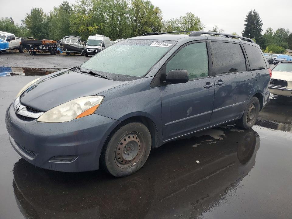 Auction sale of the 2010 Toyota Sienna, vin: 5TDKK4CC9AS305950, lot number: 67341466