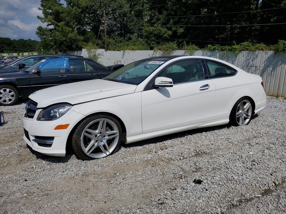 2014 Mercedes-benz C მანქანა იყიდება აუქციონზე, vin: WDDGJ4HB7EG183569, აუქციონის ნომერი: 69983356