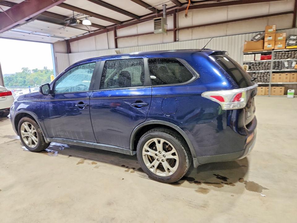 2015 Mitsubishi Outlander მანქანა იყიდება აუქციონზე, vin: JA4AZ3A3XFZ000994, აუქციონის ნომერი: 69958016