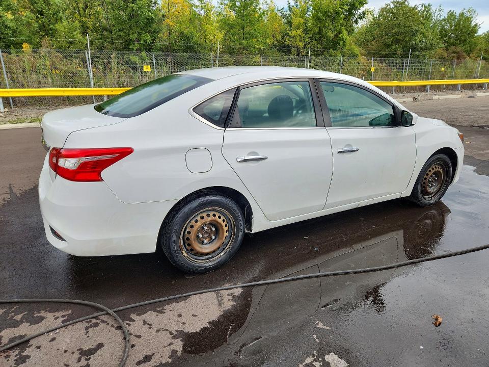 Продажа на аукционе авто 2019 Nissan Sentra, vin: 3N1AB7AP1KY262544, номер лота: 69632256