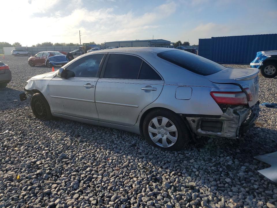 69728776 :رقم المزاد ، 4T1BE46K27U059110 vin ، 2007 Toyota Camry مزاد بيع