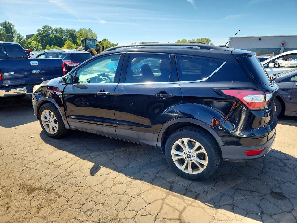 Продаж на аукціоні авто 2018 Ford Escape, vin: 1FMCU9GD9JUB78932, номер лоту: 67145026