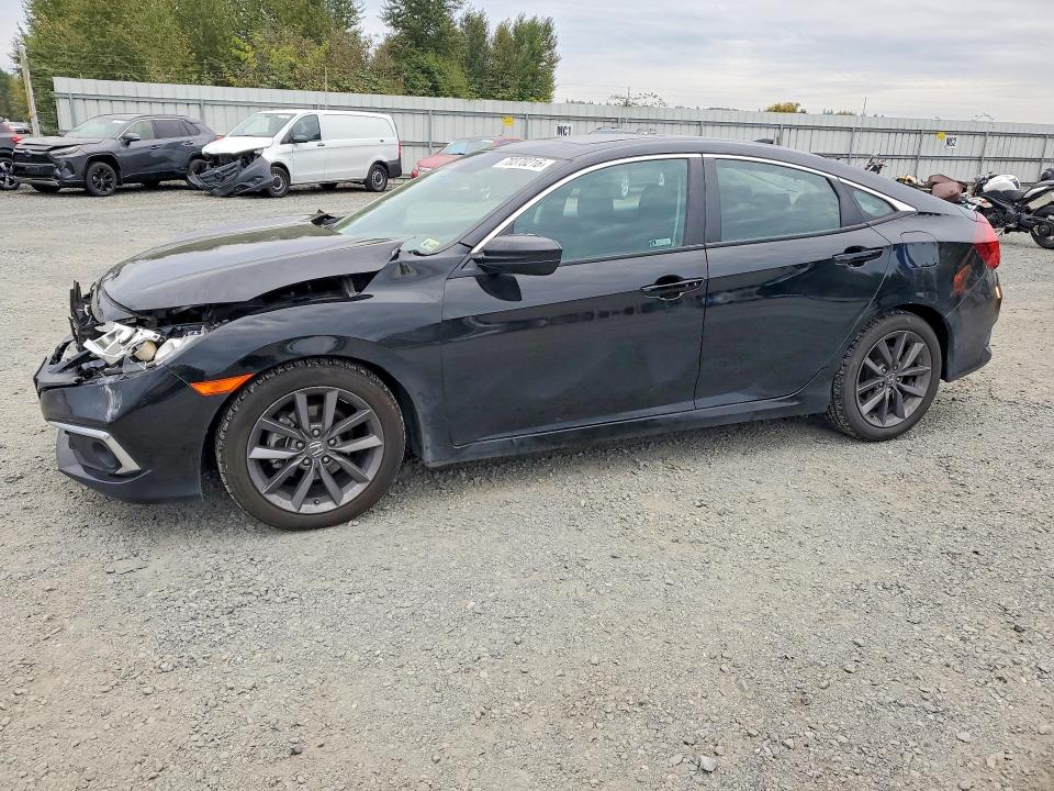 70370216 :رقم المزاد ، 19XFC1F39ME011326 vin ، 2021 Honda Civic مزاد بيع